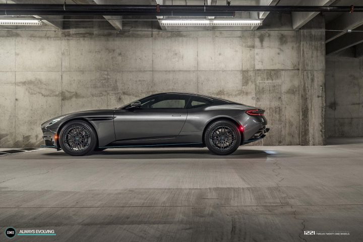 Aston Martin DB11 AMR Concave